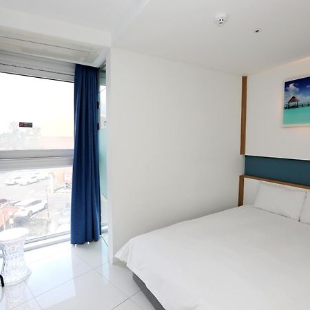Hamdeok Beach Stay Чеджу Екстериор снимка