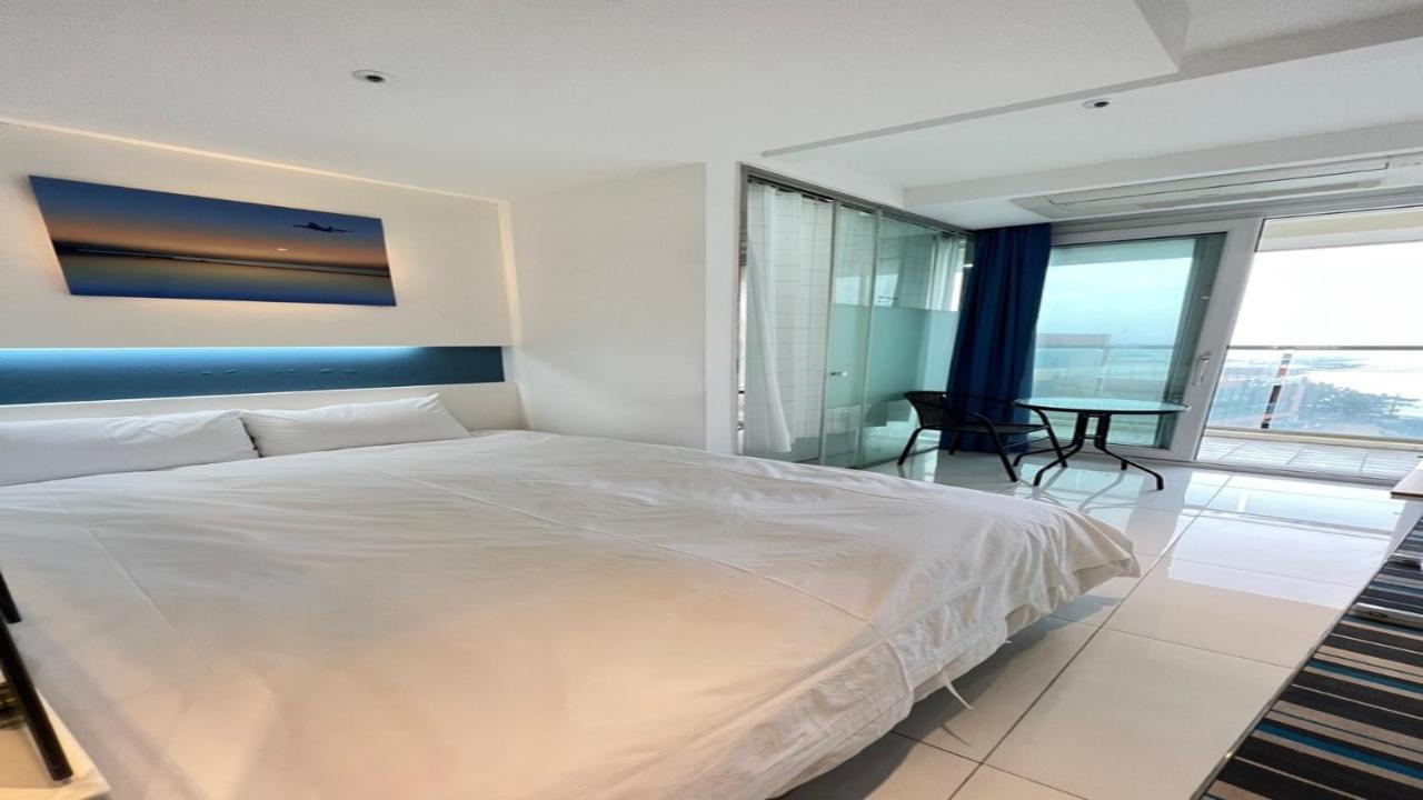 Hamdeok Beach Stay Чеджу Екстериор снимка