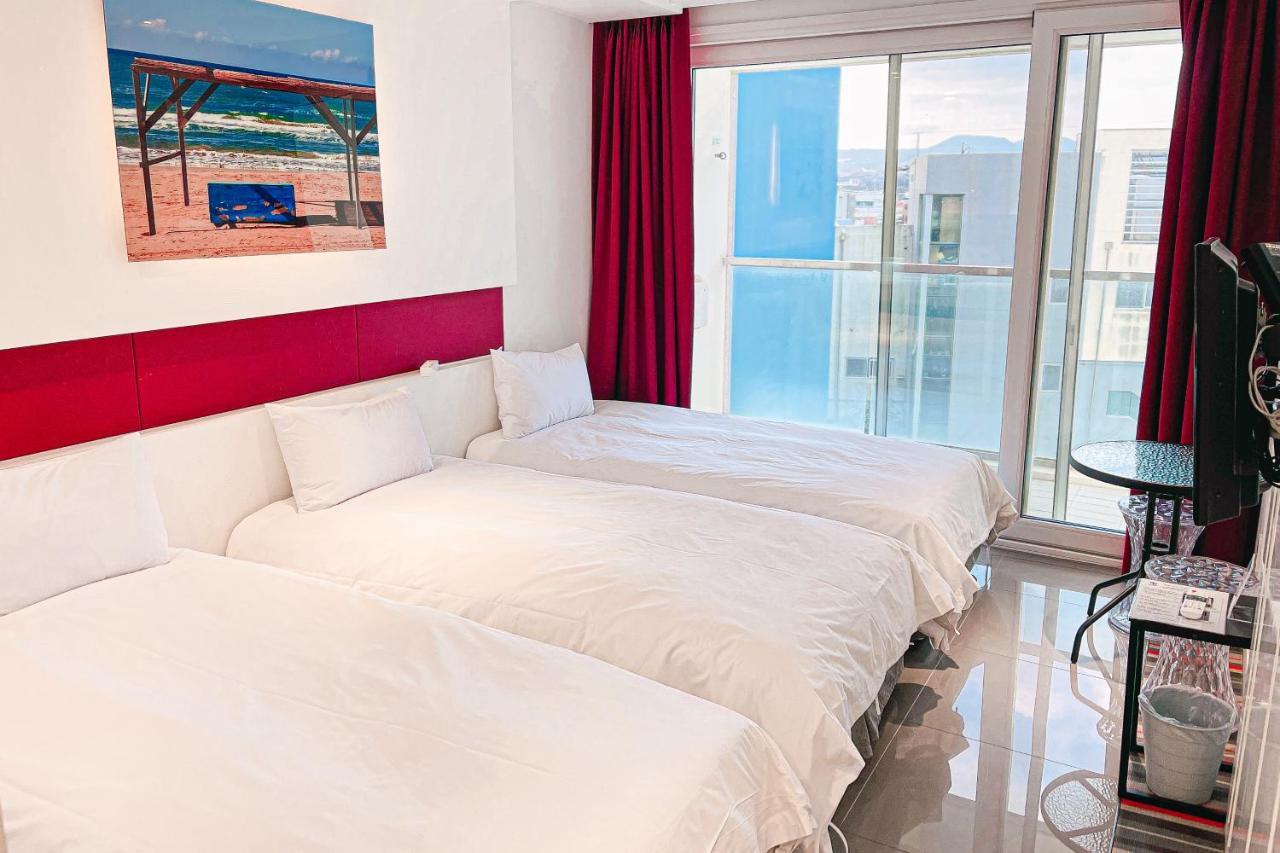 Hamdeok Beach Stay Чеджу Екстериор снимка