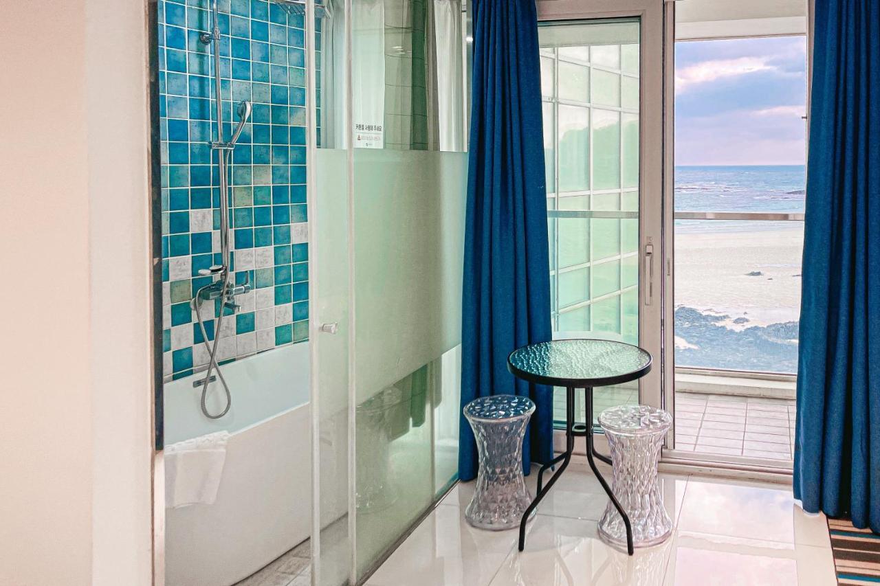 Hamdeok Beach Stay Чеджу Екстериор снимка