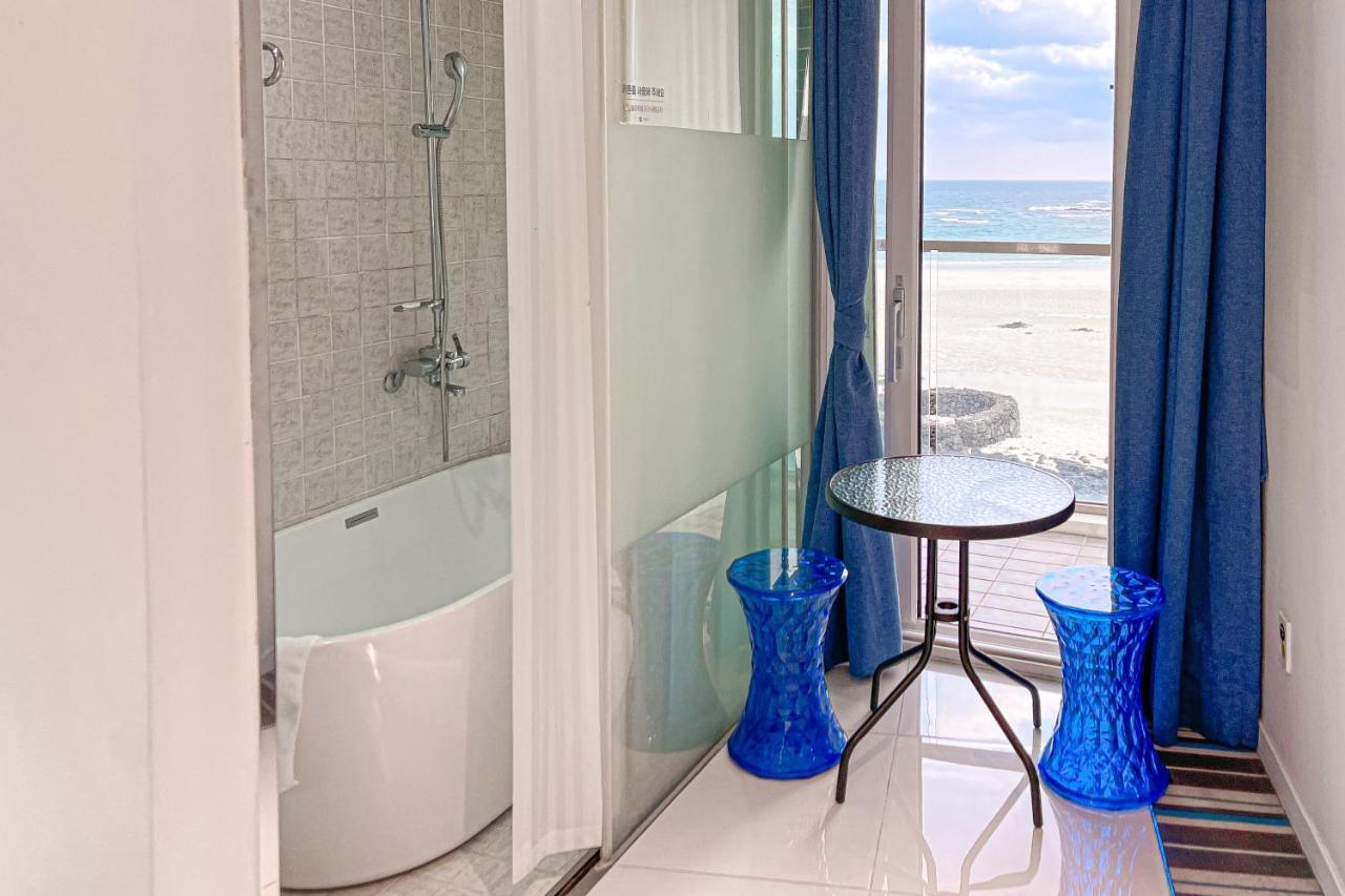 Hamdeok Beach Stay Чеджу Екстериор снимка